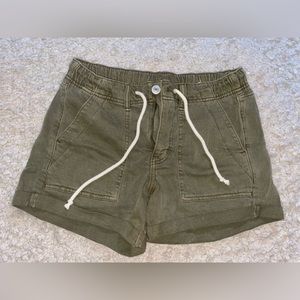 Green cargo shorts!